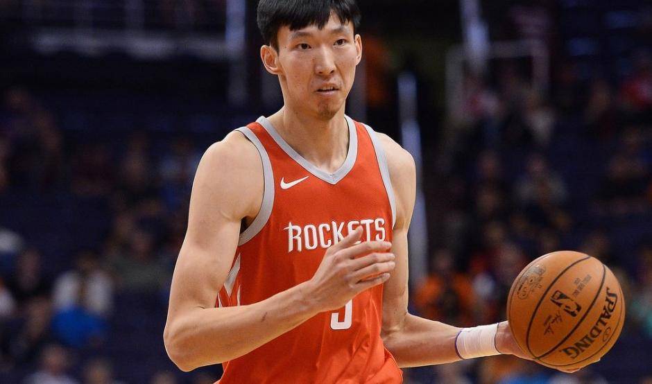 中国男篮NBA夏联集锦周琦17分9板，中国男篮胜黄蜂的简单介绍