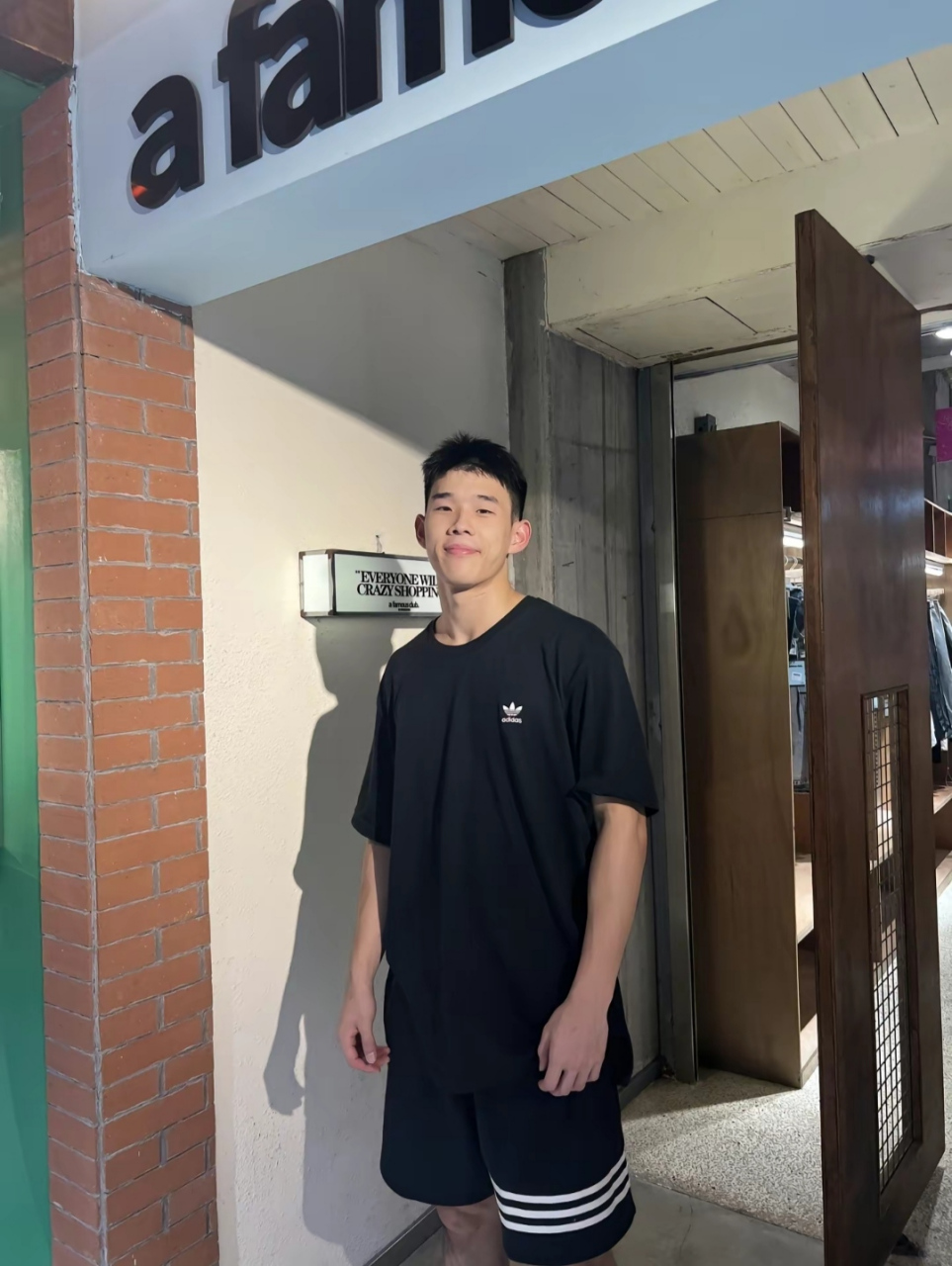 关于南京队总经理王震社媒晒视频分享林葳近况的信息