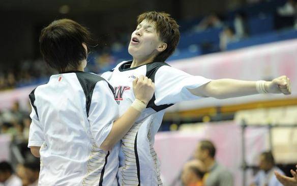 高田真希全场出战25分钟，7中5得到14分6板的简单介绍