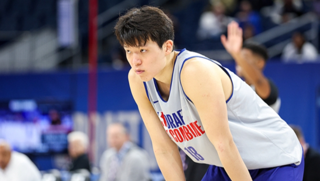 杨瀚森为何超预期被选中？开拓者内线扎堆是压力也是动力