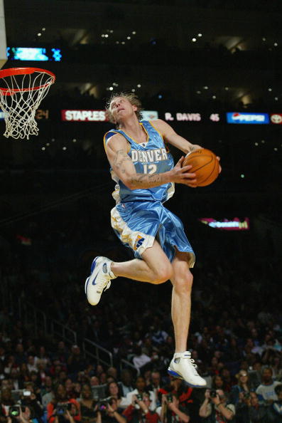 NBA扣篮周！步行者官方社媒晒出弗菲隔扣照的简单介绍