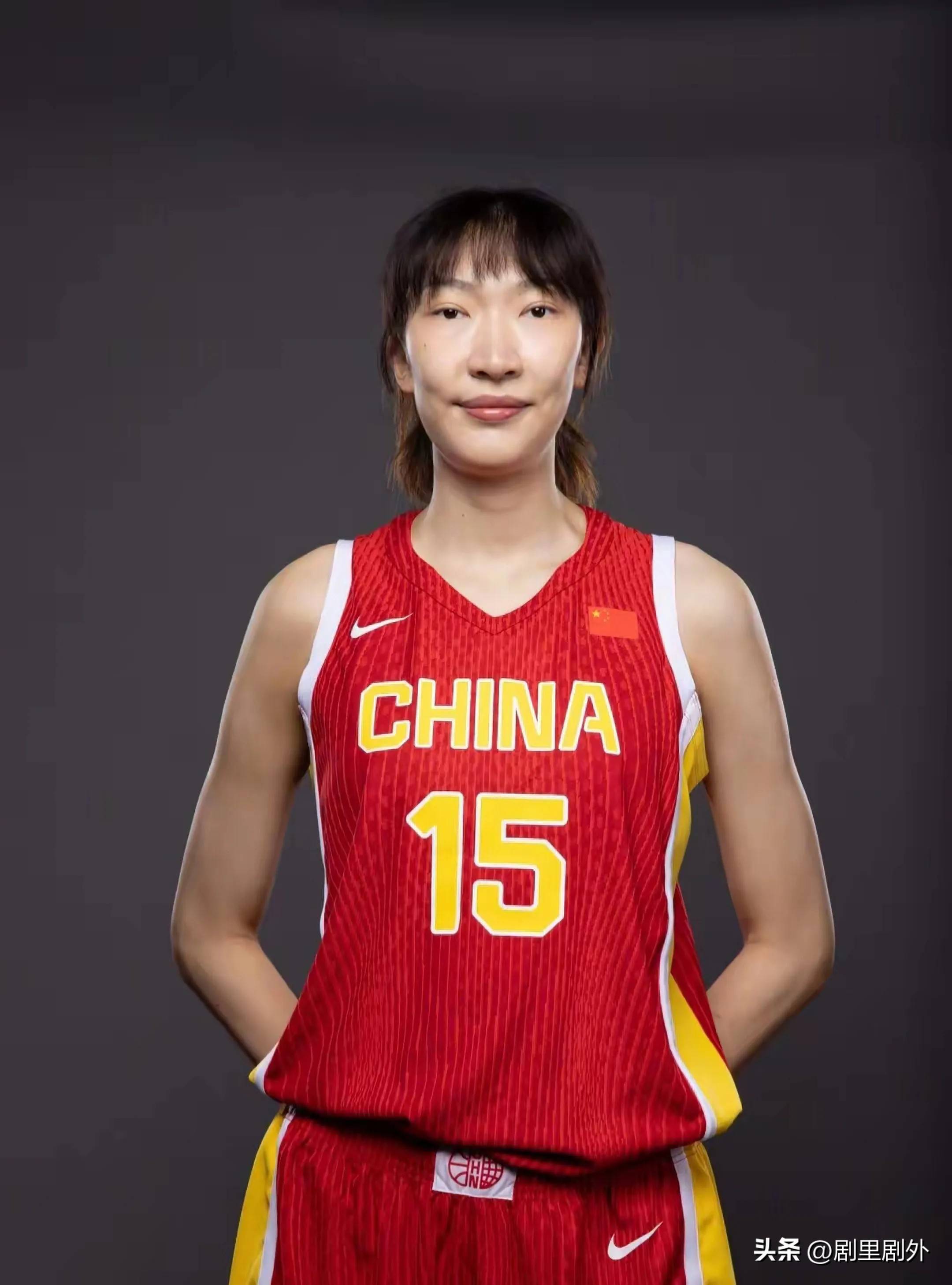关于女篮亚洲杯最佳阵容：韩旭与田中心入选福勒MVP的信息