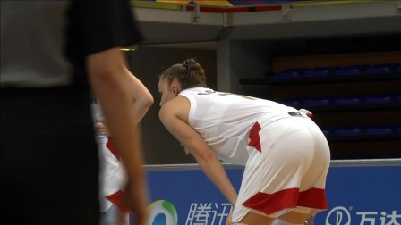 埃及女篮队在比赛中表现稳定